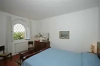 Melograni Apartment *